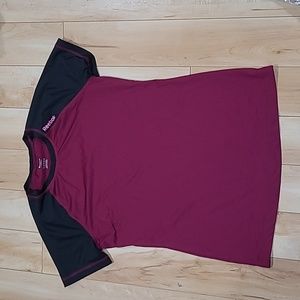 Reebok women's size medium shirt